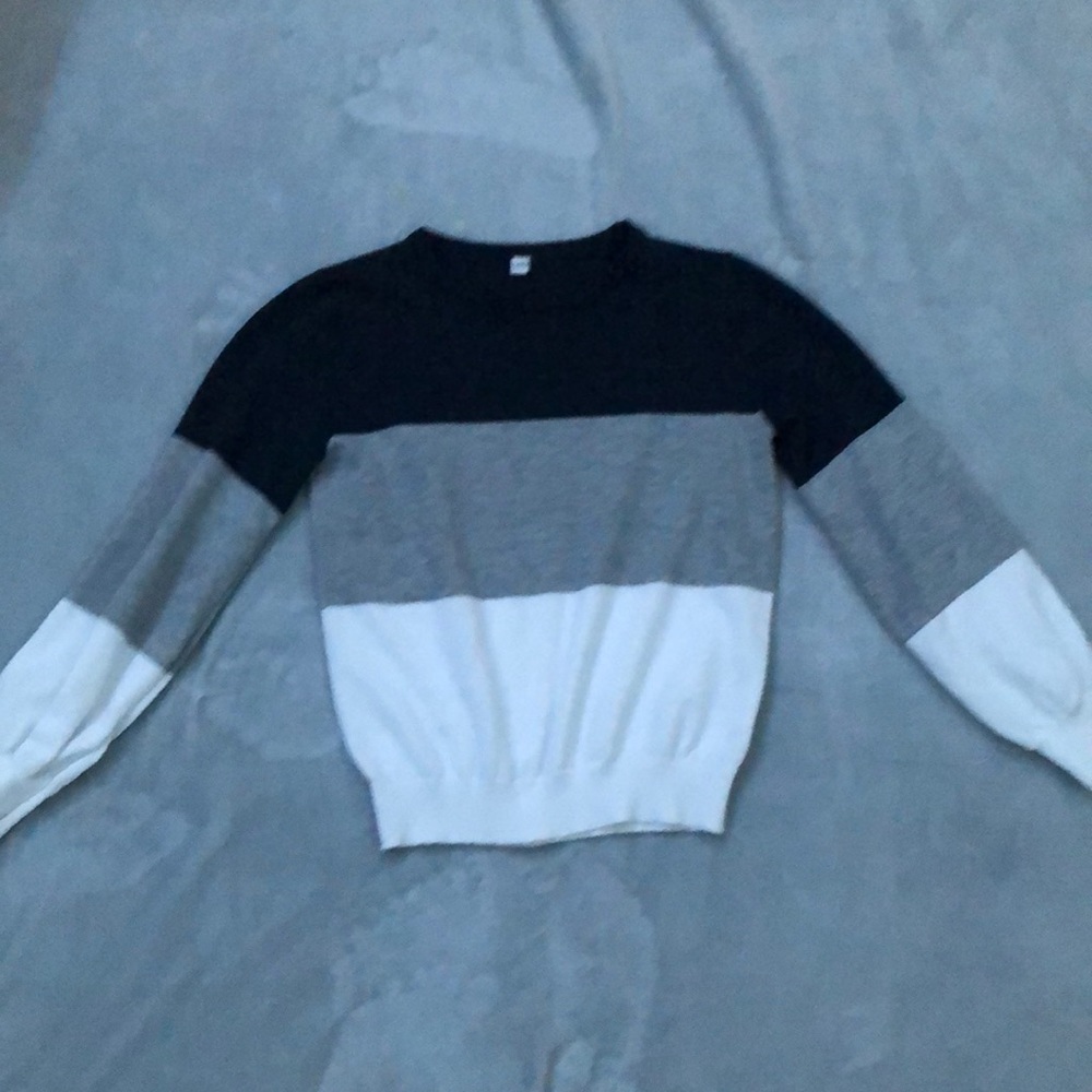 Size 140 (M) white blue gray from SHEIN